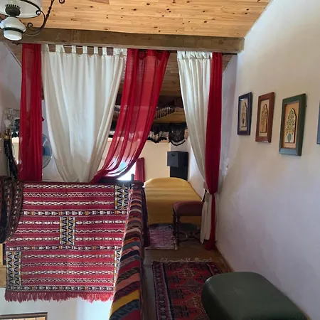 Mas Ancien Dans La Nature, Piscine Privee, Chauffe De Mois D'avril Ferienhaus *
